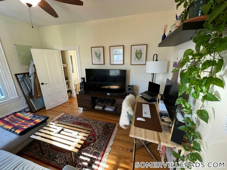 Building Photo - 12 Claremon St