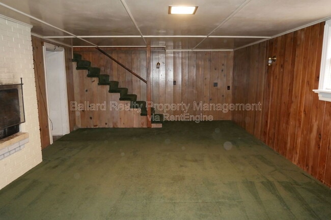 Building Photo - 1403 2nd Ave N