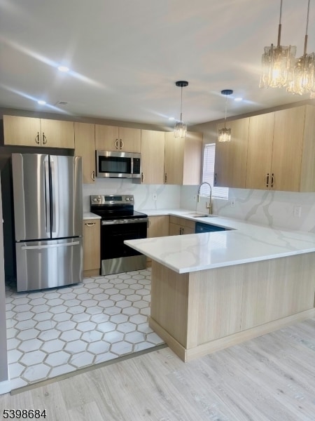 Building Photo - 239 40th St