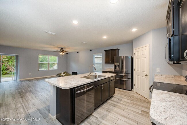 Building Photo - 4350 Pagosa Springs Cir