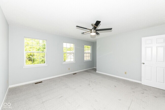 Building Photo - 510 Grand Woods Dr