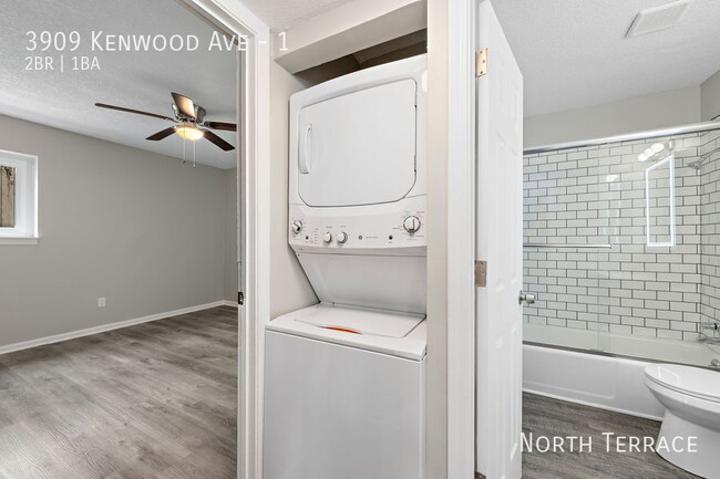 Building Photo - ? Stylishly Renovated 2-Bedroom in South H...