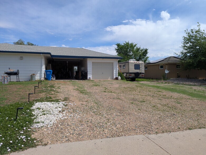 Building Photo - 6600 Debra Dr