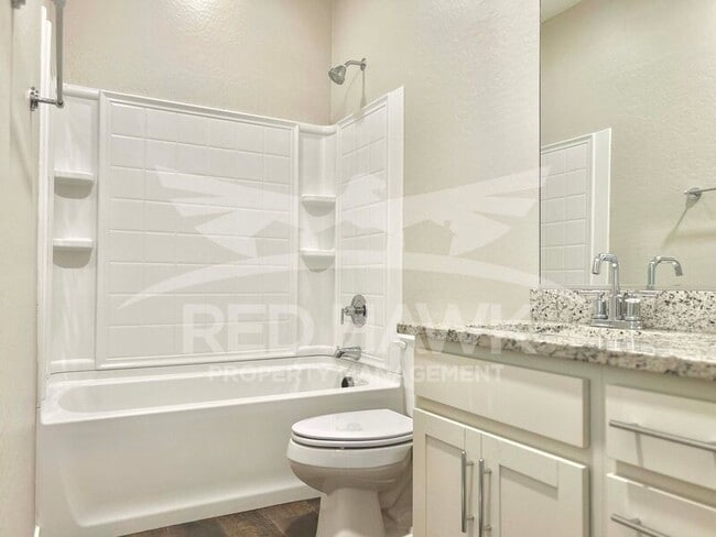 Building Photo - 4038 E Erie St