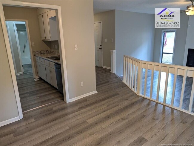 Building Photo - 482 Corning Pl