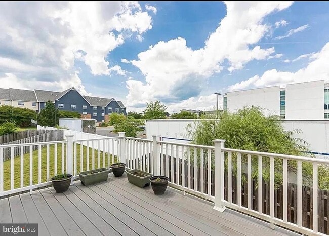 Building Photo - 4711 Wensel Rd