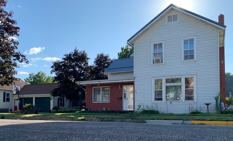 House - Front View 2025 - 702 S 1st St