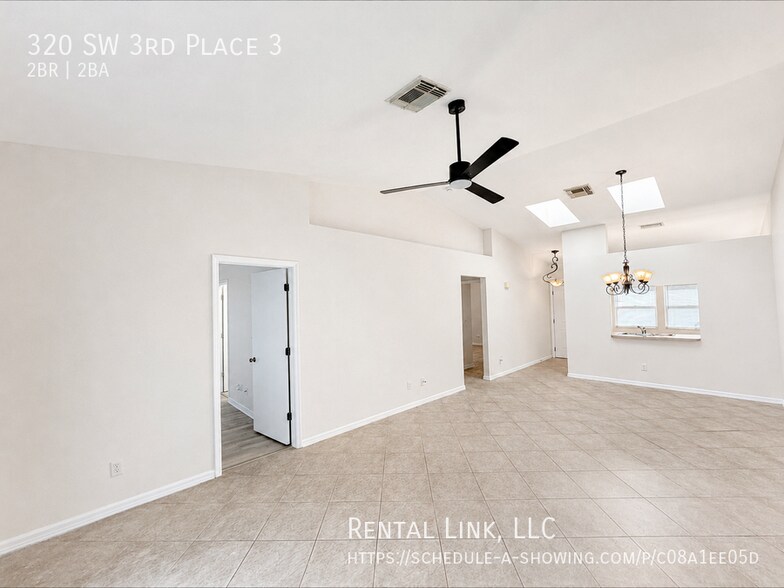Building Photo - 320 SW 3rd Pl