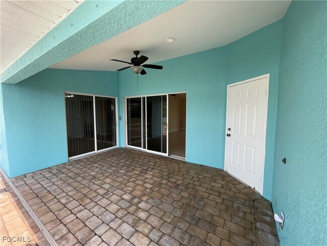 Building Photo - 630 SW 28th Terrace