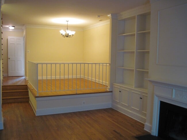 Building Photo - 2308 L St NW