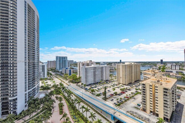 Building Photo - 1800 S Ocean Dr