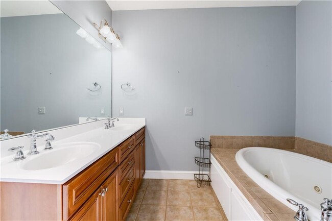 Building Photo - 2680 Colgan Ct SE