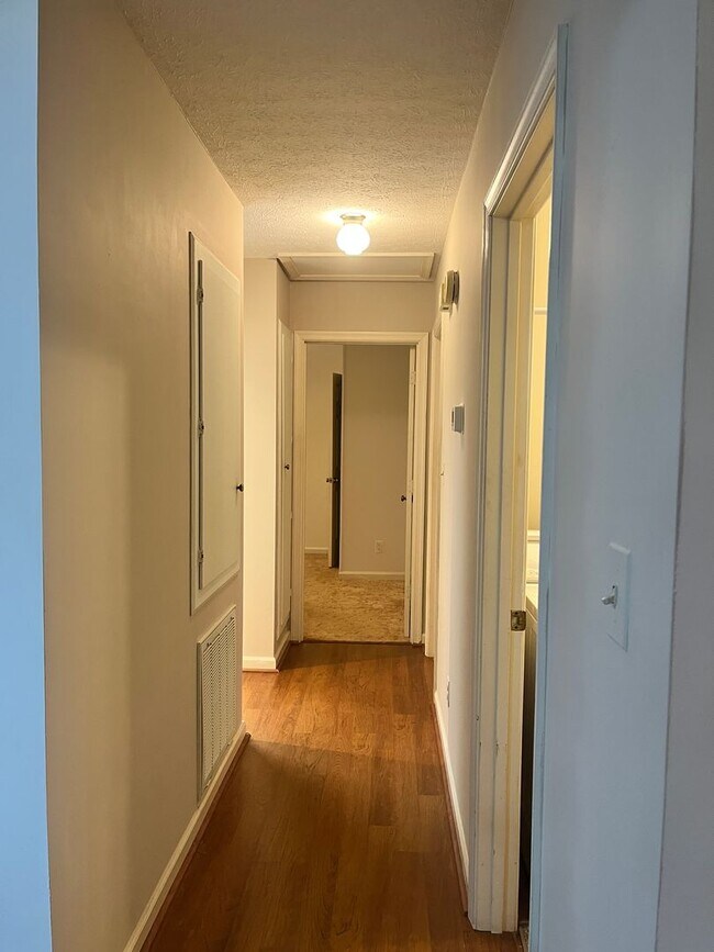 Building Photo - Beautifully secluded home right in the Vil...