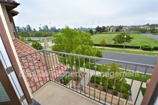 Building Photo - 205 Westpark Ct
