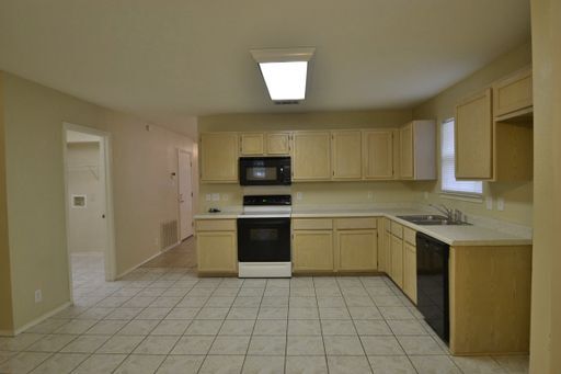 Building Photo - North West San Antonio