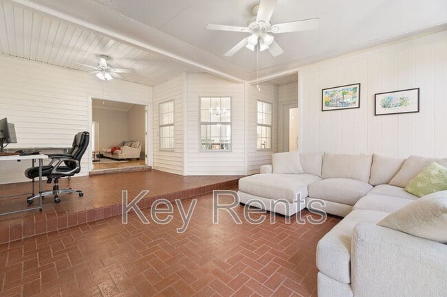 Building Photo - 1504 Muirfield Rd