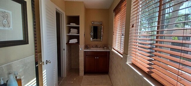 Building Photo - 6688 Via Regina