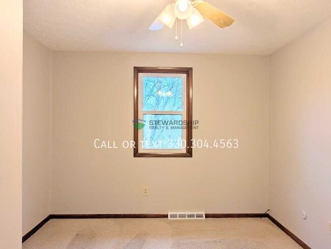 Building Photo - 1752 Bunyan Cir NW