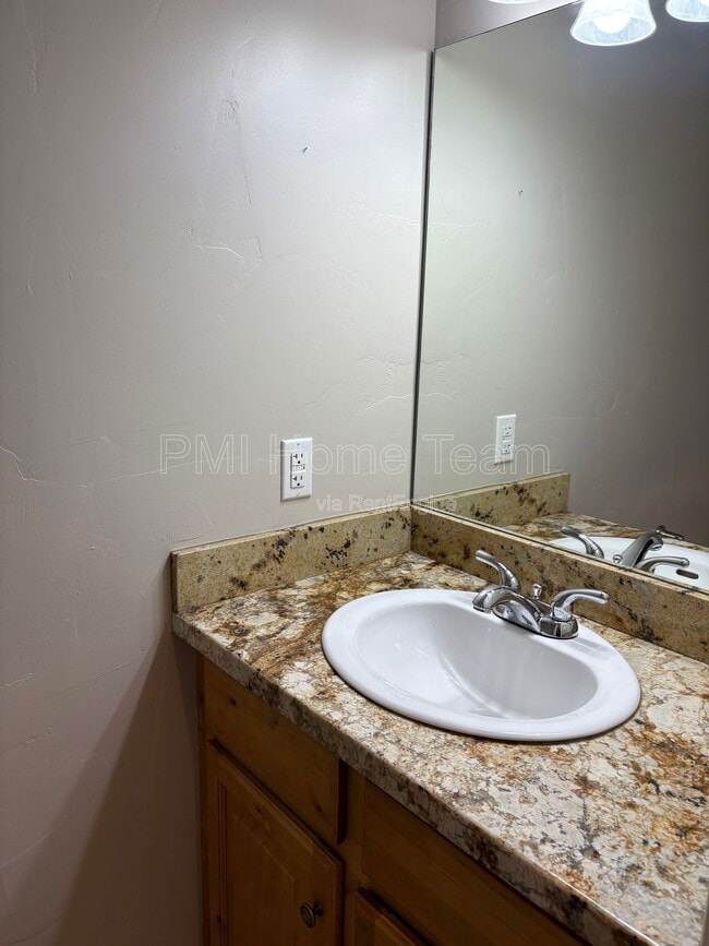 Building Photo - 260 Ailee Lane