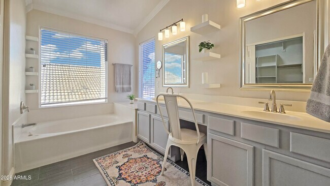 Building Photo - 13888 W Wilshire Dr