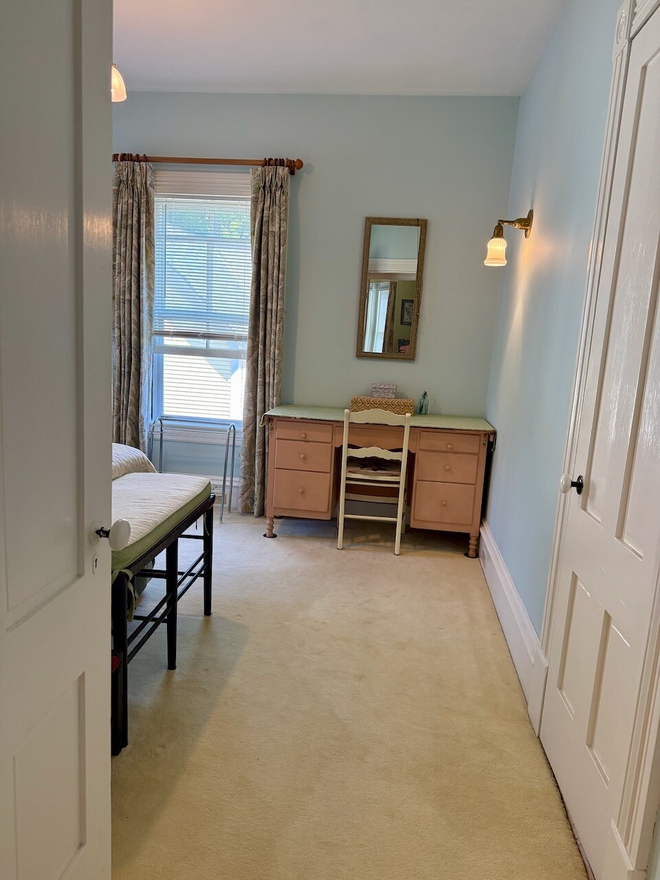 Building Photo - 61 Mansfield Ave