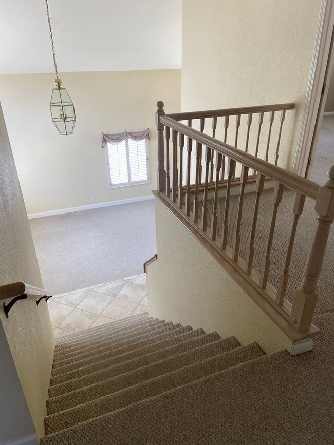Building Photo - Pristine 4 Bedroom, 3 Bath in South Lexington