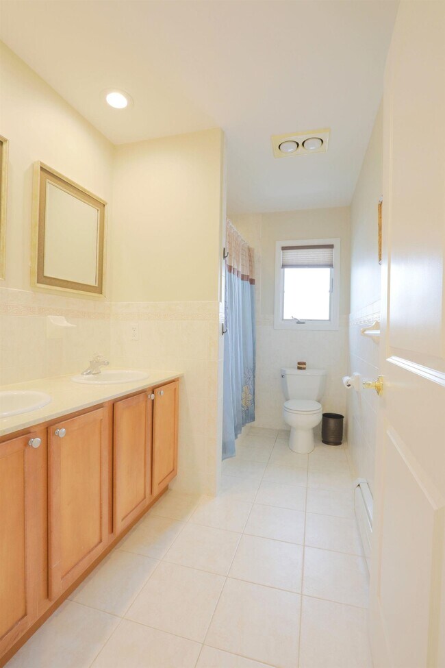 Building Photo - 443 Wilfred Terrace