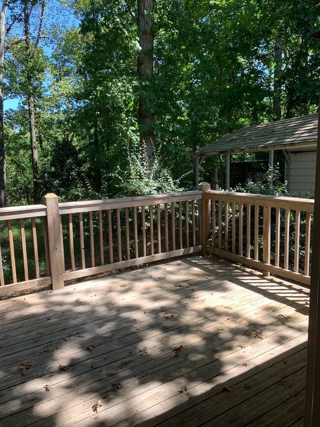 Building Photo - Charming Cottage in Gainesville