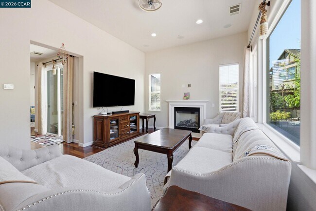 Building Photo - 165 Paddington Ct