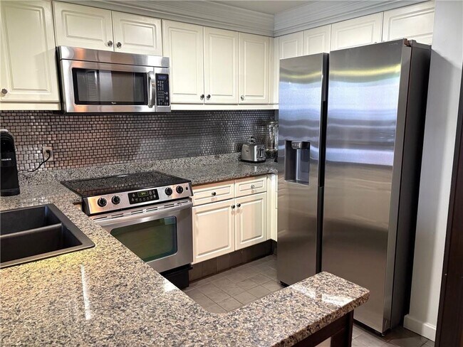 Building Photo - 75 14th St NE