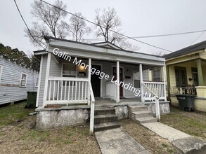 Building Photo - 1147 Hearn St