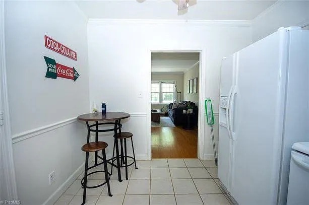Building Photo - 1506 Garland Dr