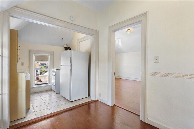 Building Photo - 2308 Woolsey St