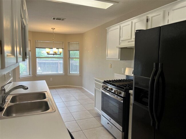 Building Photo - 1156 Tetbury Ln