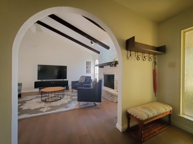 Building Photo - 2149 Lotus Blossom St