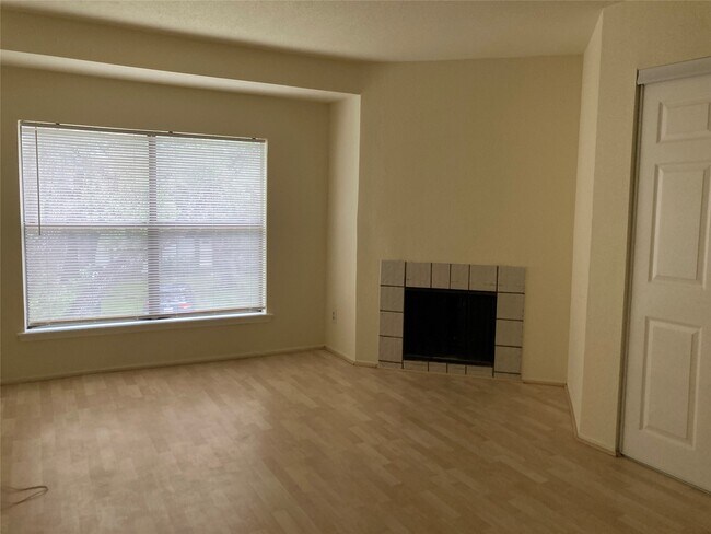 Building Photo - 2601 S Braeswood Blvd