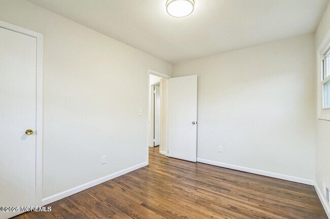 Building Photo - 1575 Deer Hollow Dr