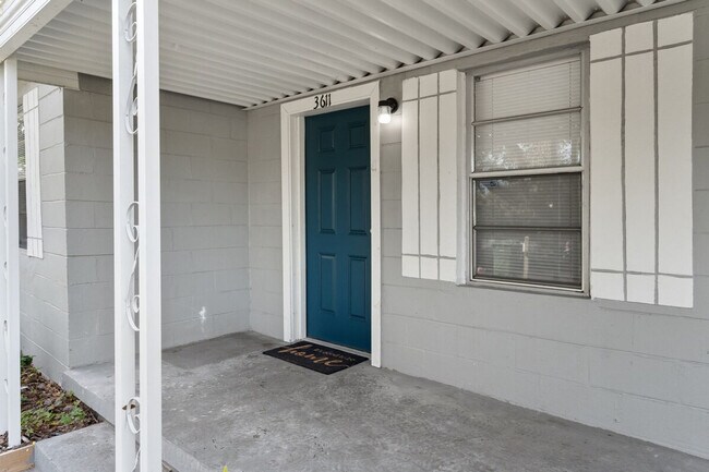 Building Photo - 3602 E Genesee St