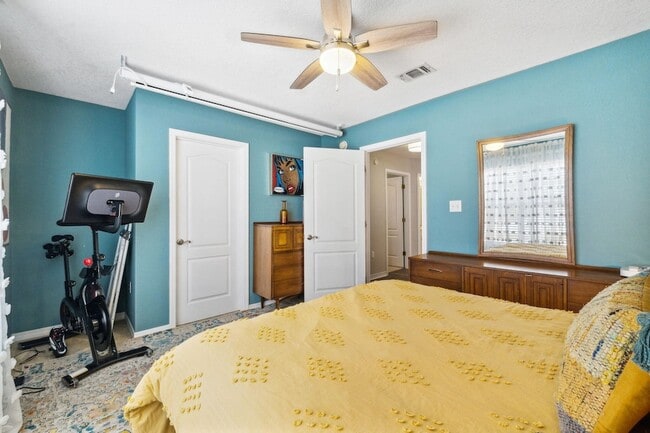 Building Photo - 272 Chipola Cove