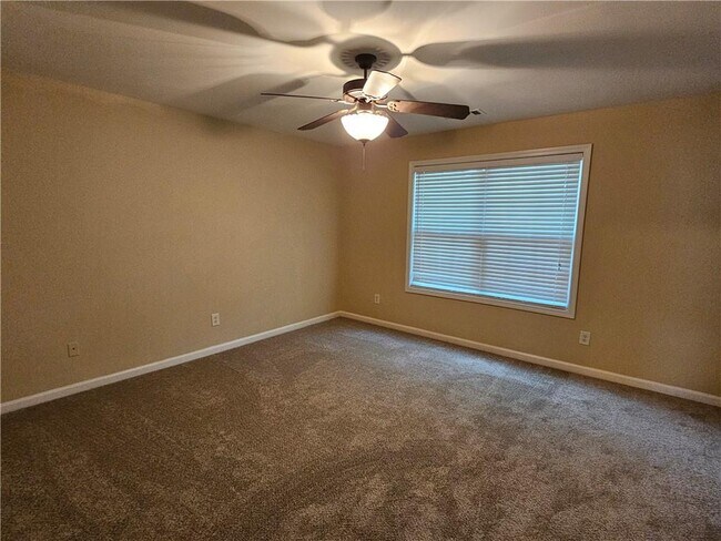 Building Photo - 2160 Spikerush Way