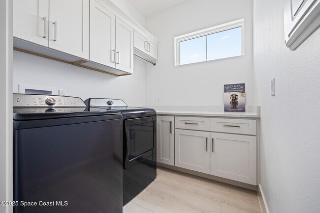 Building Photo - 1380 Windchime Ln