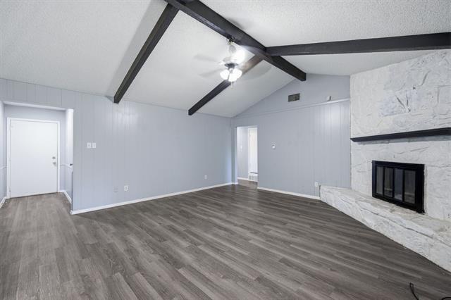 Building Photo - 512 Sussex Dr
