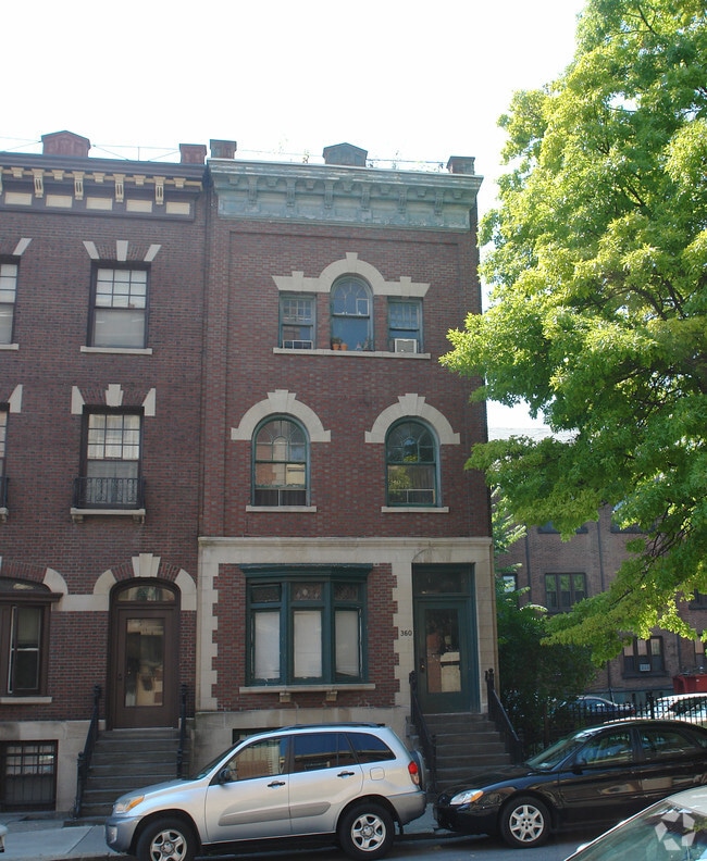 Building Photo - 360 State St