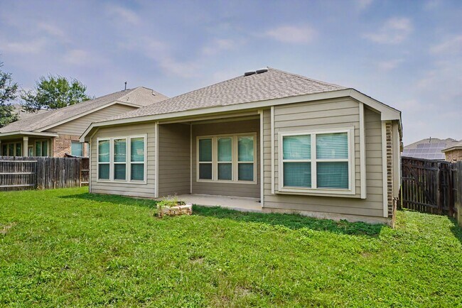 Building Photo - Beautiful Potranco Run Home with 3-Car Garage - Realtor Commission: $750