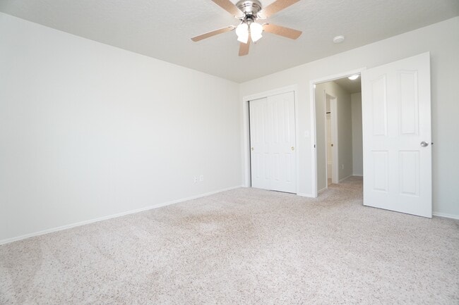 Building Photo - 16274 Silver Creek Ave