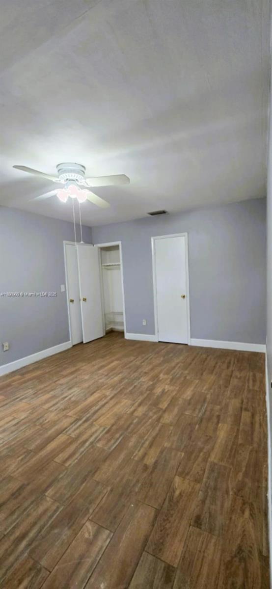 Building Photo - 7318 Twin Sabal Dr