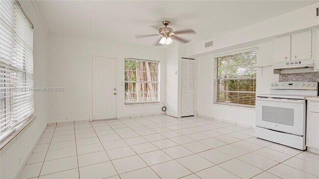 Building Photo - 1036 NW 75th St