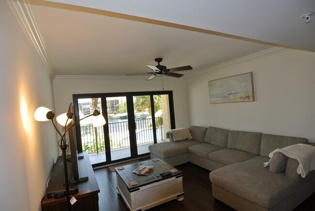 Building Photo - 1501 Marina Isle Way