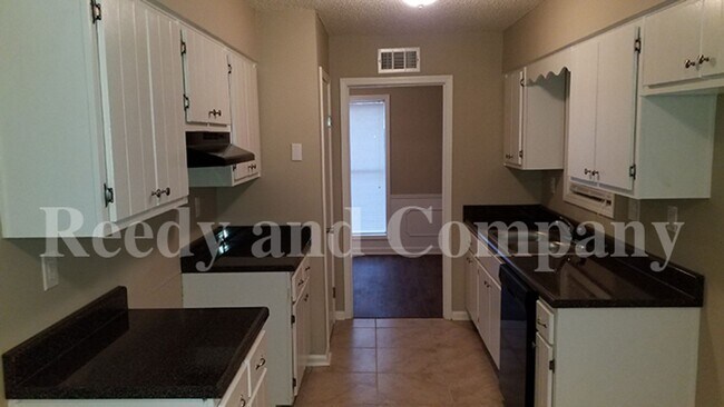 Building Photo - 4236 Rosewind Cir