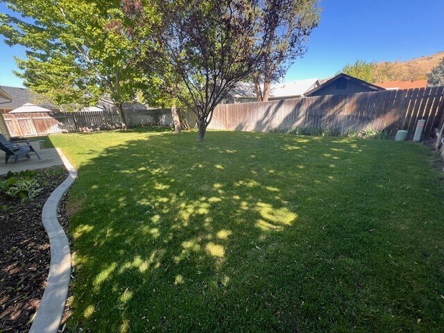 Building Photo - 7332 W Devonwood Dr